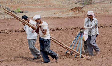 पीएम ने दिया निर्देश, कहा- मानसून के आने तक गावों को सूखे से बचाने के लिए किए जाएं सप्ताहिक उपाय पीएम ने दिया निर्देश, कहा- मानसून के आने तक गावों को सूखे से बचाने के लिए किए जाएं सप्ताहिक उपाय- India TV Paisa