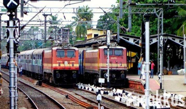 जनरल में चलने वाले यात्रियों के लिए अगले महीने आ रही है सुपरफास्ट स्पेशल ट्रेन अंत्योदय एक्सप्रेस जनरल में चलने वाले यात्रियों के लिए अगले महीने आ रही है सुपरफास्ट स्पेशल ट्रेन अंत्योदय एक्सप्रेस- India TV Paisa