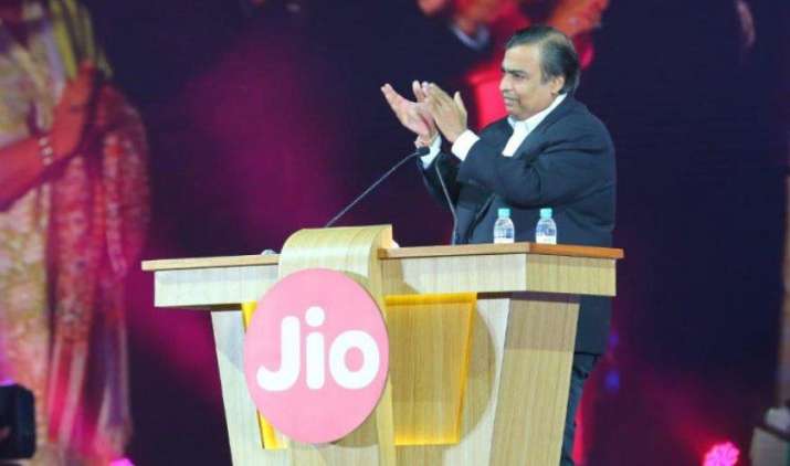 Jio कर्मचारियों को 15% फीसदी सैलरी हाइक का तोहफा, टेलीकॉम सेक्टर में हुआ सबसे ज्यादा इन्क्रीमेंट Jio कर्मचारियों को 15% फीसदी सैलरी हाइक का तोहफा, टेलीकॉम सेक्टर में हुआ सबसे ज्यादा इन्क्रीमेंट- India TV Paisa