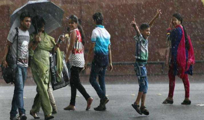 IMD FORECAST: मानसून ने पकड़ी रफ्तार, अगले 2-3 दिन में दिल्ली, हरियाणा और पंजाब में देगा दस्तक IMD FORECAST: मानसून ने पकड़ी रफ्तार, अगले 2-3 दिन में दिल्ली, हरियाणा और पंजाब में देगा दस्तक- India TV Paisa