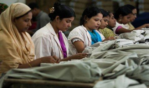 FY16 में कपड़ा निर्यात लक्ष्य से चूका भारत, प्राथमिकता क्षेत्र में आने के लिए वित्त मंत्रालय से किया संपर्क FY16 में कपड़ा निर्यात लक्ष्य से चूका भारत, प्राथमिकता क्षेत्र में आने के लिए वित्त मंत्रालय से किया संपर्क- India TV Paisa