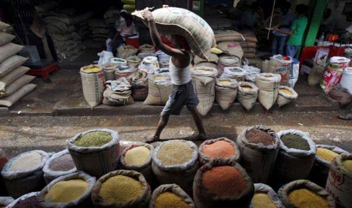 Big Relief: त्योहारी सीजन में मिलेंगी सस्ती दालें, सरकार ने बफर स्टॉक को बढ़ाकर किया 20 लाख टन Big Relief: त्योहारी सीजन में मिलेंगी सस्ती दालें, सरकार ने बफर स्टॉक को बढ़ाकर किया 20 लाख टन- India TV Paisa