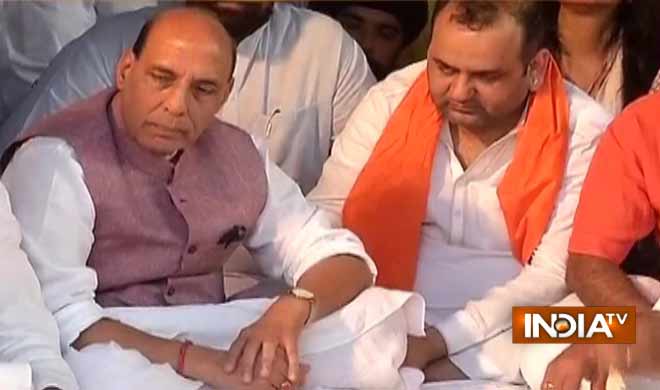rajnath singh and mahesh giri rajnath singh and mahesh giri- India TV