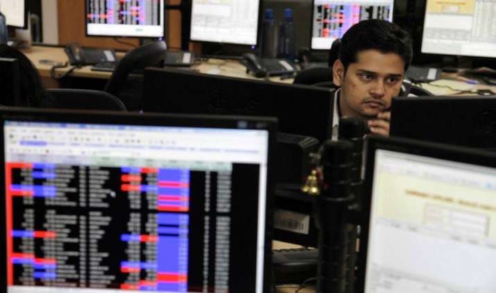 Stock Market Opens: हफ्ते के आखिरी दिन संभले घरेलू शेयर बाजार, सेंसेक्स और निफ्टी में मामूली तेजी Stock Market Opens: हफ्ते के आखिरी दिन संभले घरेलू शेयर बाजार, सेंसेक्स और निफ्टी में मामूली तेजी- India TV Paisa