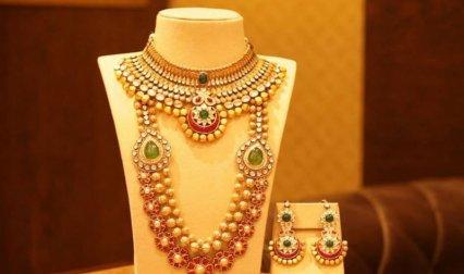कमजोर ग्लोबल संकेत से फिसले सोना-चांदी, गोल्ड हुआ 80 रुपए सस्ता कमजोर ग्लोबल संकेत से फिसले सोना-चांदी, गोल्ड हुआ 80 रुपए सस्ता- India TV Paisa