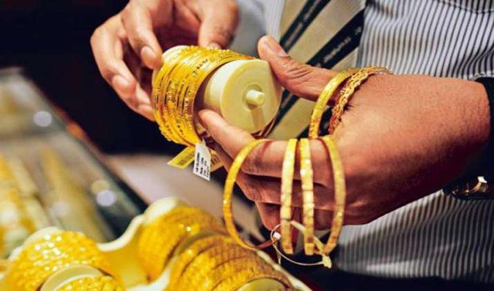 सोने की कीमत में लगातार दूसरे दिन भी गिरावट दर्ज, 70 रुपए तक घटे दाम सोने की कीमत में लगातार दूसरे दिन भी गिरावट दर्ज, 70 रुपए तक घटे दाम- India TV Paisa