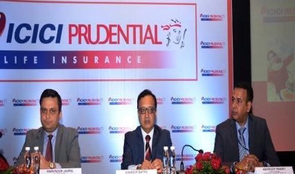 ICICI प्रूडेंशियल की बाजार में लिस्टिंग रही कमजोर, शेयर 5 फीसदी तक टूटा ICICI प्रूडेंशियल की बाजार में लिस्टिंग रही कमजोर, शेयर 5 फीसदी तक टूटा- India TV Paisa