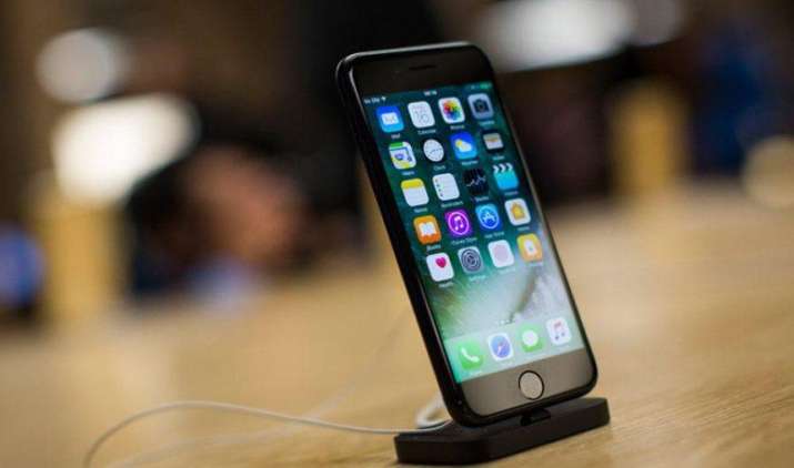 Apple भारत में ऑनलाइन भी बेचेगा iPhone 7 और iPhone 7 Plus, Flipkart के साथ किया समझौता Apple भारत में ऑनलाइन भी बेचेगा iPhone 7 और iPhone 7 Plus, Flipkart के साथ किया समझौता- India TV Paisa