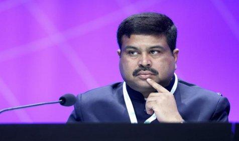 भारत ने 2022 तक कच्चे तेल का आयात 10% घटाने का तय किया लक्ष्य, घरेलू स्तर पर बढ़ाया जाएगा पेट्रोलियम उत्पादन भारत ने 2022 तक कच्चे तेल का आयात 10% घटाने का तय किया लक्ष्य, घरेलू स्तर पर बढ़ाया जाएगा पेट्रोलियम उत्पादन- India TV Paisa