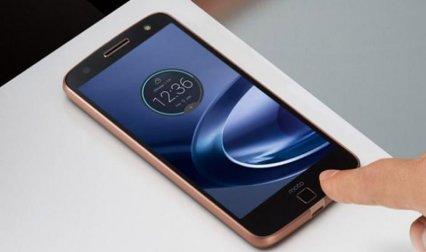 Moto Z Play स्मार्टफोन के साथ लॉन्च हुआ मोटो मॉड ट्रू जूम, जानिए इनके फीचर्स Moto Z Play स्मार्टफोन के साथ लॉन्च हुआ मोटो मॉड ट्रू जूम, जानिए इनके फीचर्स- India TV Paisa