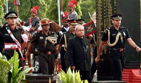 राष्ट्रपति ने की रघुराम राजन के काम की प्रशंसा, कहा बैंकों की स्थिति सुधारने के लिए उठाए सही कदम राष्ट्रपति ने की रघुराम राजन के काम की प्रशंसा, कहा बैंकों की स्थिति सुधारने के लिए उठाए सही कदम- India TV Paisa