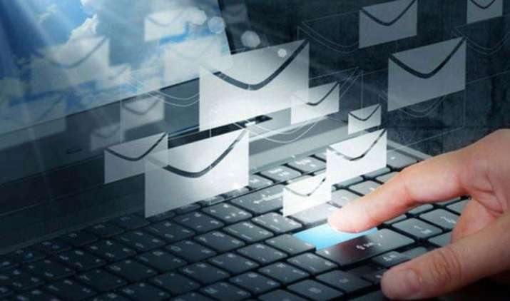 अब हिंदी सहित 11 भाषाओं में बनाइए अपनी Email ID, iPhone और Android पर डाउनलोड करें Datamail ऐप अब हिंदी सहित 11 भाषाओं में बनाइए अपनी Email ID, iPhone और Android पर डाउनलोड करें Datamail ऐप- India TV Paisa