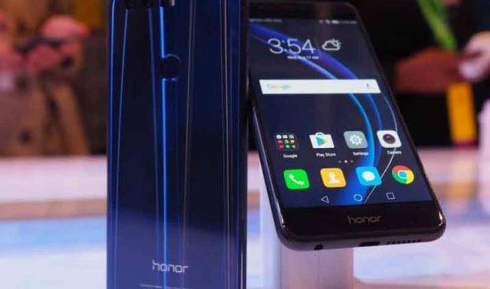 लॉन्च हुआ Huawei का स्मार्टफोन Honor 8, अमेजन, फ्लिपकार्ट और Honor Online Store पर होगी बिक्री लॉन्च हुआ Huawei का स्मार्टफोन Honor 8, अमेजन, फ्लिपकार्ट और Honor Online Store पर होगी बिक्री- India TV Paisa