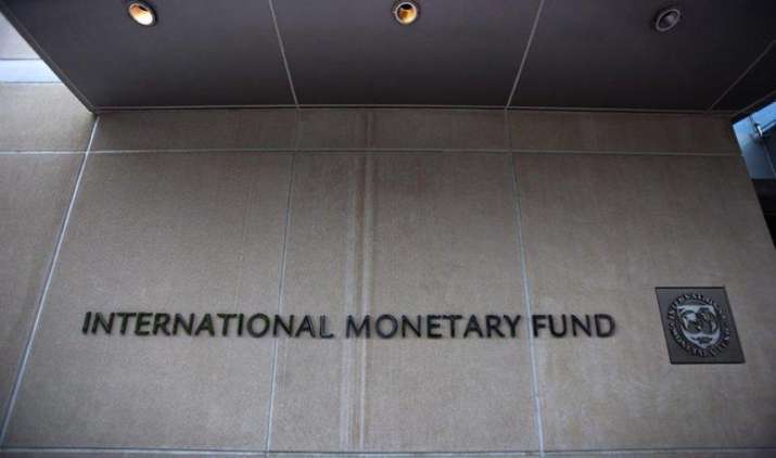 भारत है एक उम्मीद की किरण, लेकिन बैंकों का NPA एक बड़ी चुनौती: IMF भारत है एक उम्मीद की किरण, लेकिन बैंकों का NPA एक बड़ी चुनौती: IMF- India TV Paisa