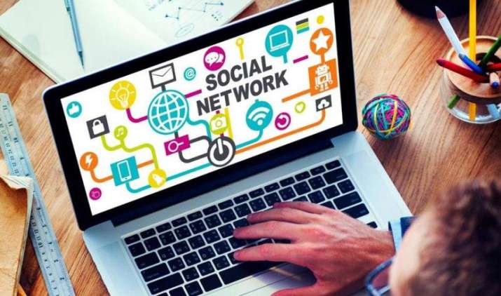 Social Media के जरिए कर सकते हैं लाखों की कमाई, नहीं इन्वेस्ट करना होगा एक भी पैसा Social Media के जरिए कर सकते हैं लाखों की कमाई, नहीं इन्वेस्ट करना होगा एक भी पैसा- India TV Paisa