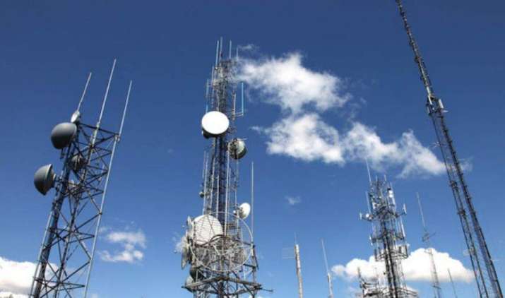 Spectrum Auction 2016: पहले दिन आईं 53 हजार करोड़ रुपए से ज्यादा की बोलियां Spectrum Auction 2016: पहले दिन आईं 53 हजार करोड़ रुपए से ज्यादा की बोलियां- India TV Paisa