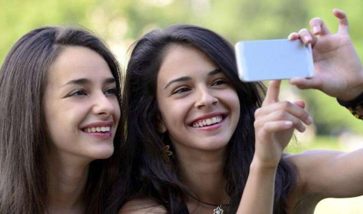 Smart Buy: कम कीमत में बेहतरीन फीचर्स, ये हैं 8,000 रुपए से सस्ते 4G स्मार्टफोन Smart Buy: कम कीमत में बेहतरीन फीचर्स, ये हैं 8,000 रुपए से सस्ते 4G स्मार्टफोन- IndiaTV Paisa