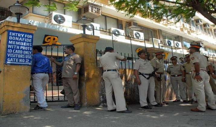 इनकम टैक्स विभाग ने बढ़ाया सर्वे का दायरा, पकड़ी 100 करोड़ रुपए से ज्यादा की अघोषित नकदी इनकम टैक्स विभाग ने बढ़ाया सर्वे का दायरा, पकड़ी 100 करोड़ रुपए से ज्यादा की अघोषित नकदी- India TV Paisa