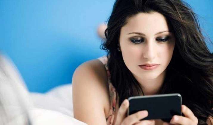 इन 5 कारणों से Smartphone पर नहीं मिलती अच्छी इन्टरनेट स्पीड, ऐसे बढ़ाएं इन 5 कारणों से Smartphone पर नहीं मिलती अच्छी इन्टरनेट स्पीड, ऐसे बढ़ाएं- India TV Paisa