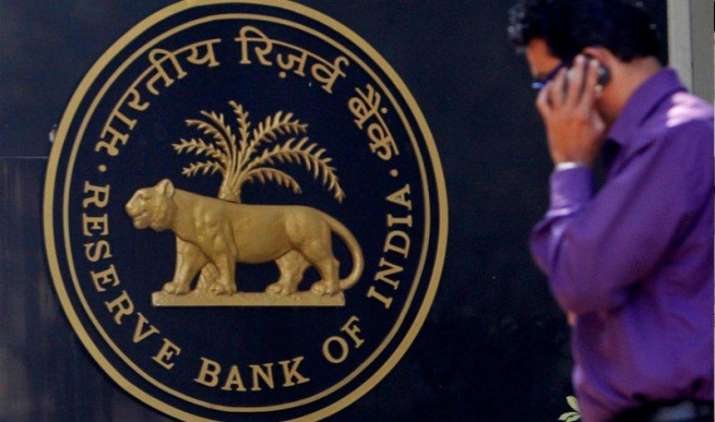 500-1000 रुपए के नोट बदलवाने के लिए नहीं है ID प्रूफ जमा कराने की जरूरत: RBI 500-1000 रुपए के नोट बदलवाने के लिए नहीं है ID प्रूफ जमा कराने की जरूरत: RBI- India TV Paisa