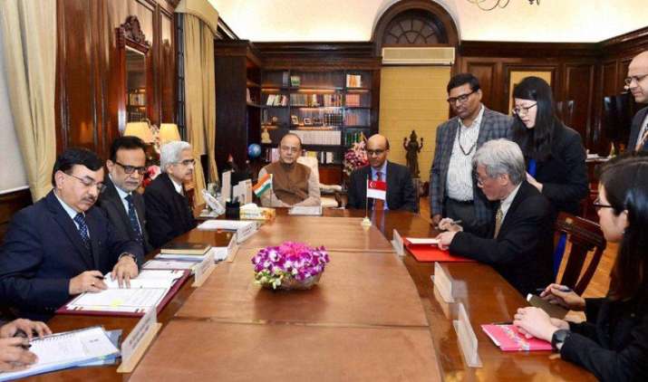 FDI की आड़ में धन की हेराफेरी करना होगा मुश्किल, टैक्स संधि संशोधन पर सिंगापुर ने किए हस्ताक्षर FDI की आड़ में धन की हेराफेरी करना होगा मुश्किल, टैक्स संधि संशोधन पर सिंगापुर ने किए हस्ताक्षर- India TV Paisa