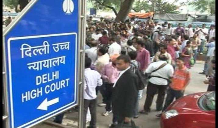 344 दवाओं पर प्रतिबंध की अधिसूचना हुई खारिज, हाईकोर्ट ने सरकार के कदम को बताया बेतरतीब 344 दवाओं पर प्रतिबंध की अधिसूचना हुई खारिज, हाईकोर्ट ने सरकार के कदम को बताया बेतरतीब- India TV Paisa