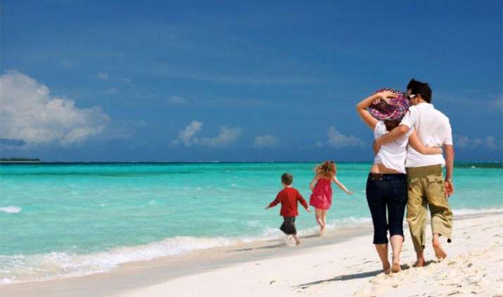 #HolidaySeason : इस साल सर्दियों में जबरदस्त बढ़ा पर्यटन, देश में गोवा और मनाली तो विदेश में थाइलैंड और दुबई हुए लोकप्रिय #HolidaySeason : इस साल सर्दियों में जबरदस्त बढ़ा पर्यटन, देश में गोवा और मनाली तो विदेश में थाइलैंड और दुबई हुए लोकप्रिय- India TV Paisa