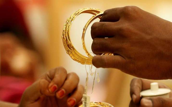 सोने में लौटी रिकवरी, कीमतों में 140 रुपए की उछाल सोने में लौटी रिकवरी, कीमतों में 140 रुपए की उछाल- India TV Paisa