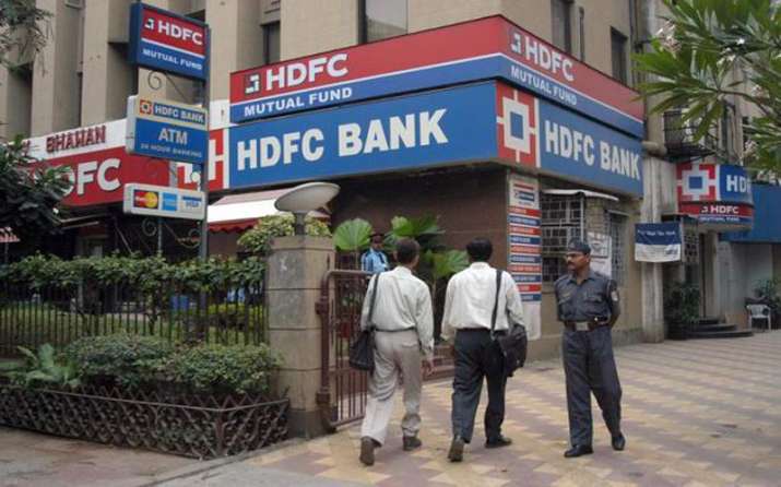 HDFC बैंक ने GST टैक्स कलेक्शन पर फैली अफवाह को बताया गलत, कहा वित्त मंत्रालय ने दिया है उगाही का अधिकार HDFC बैंक ने GST टैक्स कलेक्शन पर फैली अफवाह को बताया गलत, कहा वित्त मंत्रालय ने दिया है उगाही का अधिकार- India TV Paisa
