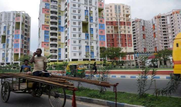 आर्थिक समीक्षा में भूमि, रीयल एस्टेट को जीएसटी के दायरे में लाने पर जोर आर्थिक समीक्षा में भूमि, रीयल एस्टेट को जीएसटी के दायरे में लाने पर जोर- India TV Paisa