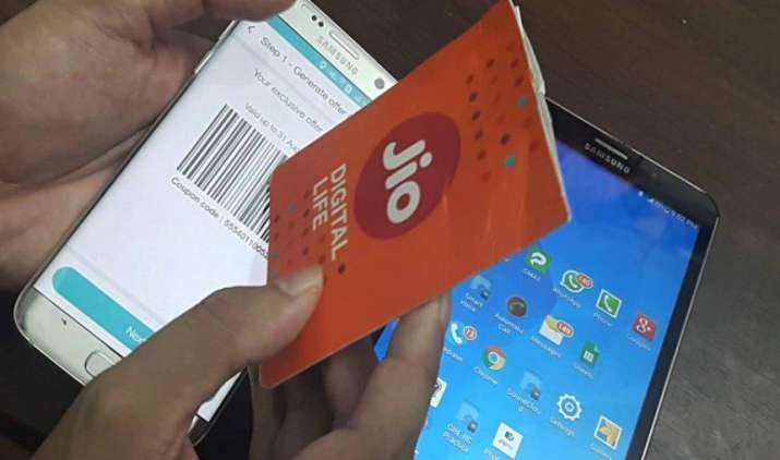 Reliance Jio कर रही है एक और नया प्लान लॉन्च करने की तैयारी, जल्द होगा इसका ऐलान! Reliance Jio कर रही है एक और नया प्लान लॉन्च करने की तैयारी, जल्द होगा इसका ऐलान!- India TV Paisa