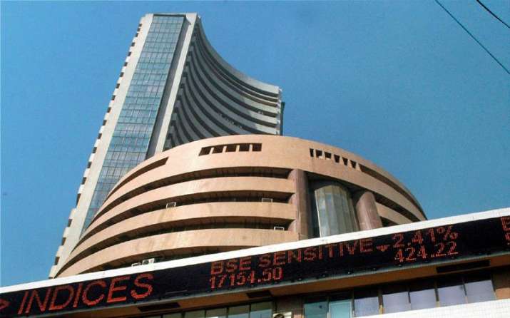 बजट में अच्छी घोषणाओं को लेकर बाजार में बढ़ी उम्मीदें, सेंसेक्स 82 अंक चढ़कर 27,117 पर हुआ बंद बजट में अच्छी घोषणाओं को लेकर बाजार में बढ़ी उम्मीदें, सेंसेक्स 82 अंक चढ़कर 27,117 पर हुआ बंद- India TV Paisa