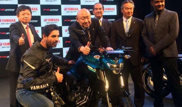 Yamaha ने लॉन्च की नई बाइक FZ250, कीमत 1.19 लाख रुपए Yamaha ने लॉन्च की नई बाइक FZ250, कीमत 1.19 लाख रुपए- India TV Paisa