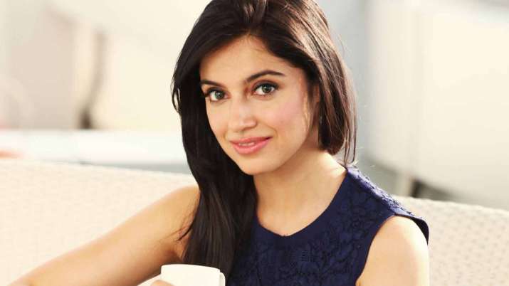 divya-khosla-kumar-wallpape-1485846812.jpg