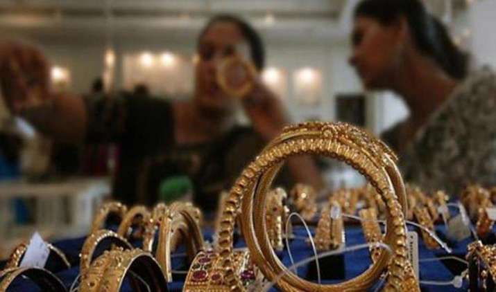 Gold Sheen: एक महीने के उच्च स्तर पर पहुंची सोने की कीमत, 29,250 रुपए प्रति दस ग्राम हुआ भाव Gold Sheen: एक महीने के उच्च स्तर पर पहुंची सोने की कीमत, 29,250 रुपए प्रति दस ग्राम हुआ भाव- India TV Paisa