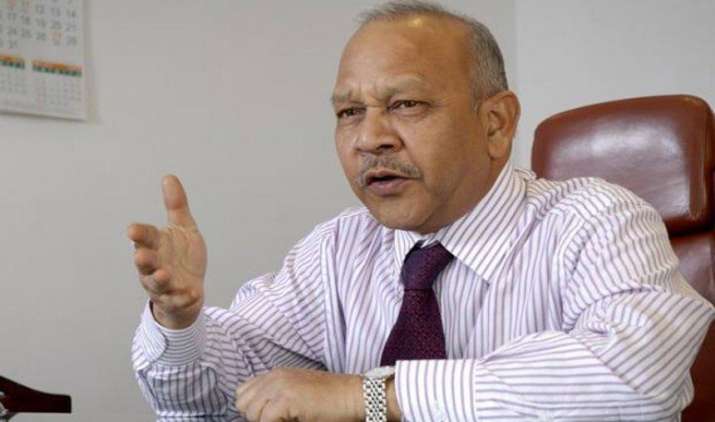 माल्या लोन डिफॉल्ट मामले में IDBI बैंक के पूर्व चेयरमैन सहित आठ को CBI ने किया गिरफ्तार माल्या लोन डिफॉल्ट मामले में IDBI बैंक के पूर्व चेयरमैन सहित आठ को CBI ने किया गिरफ्तार- India TV Paisa
