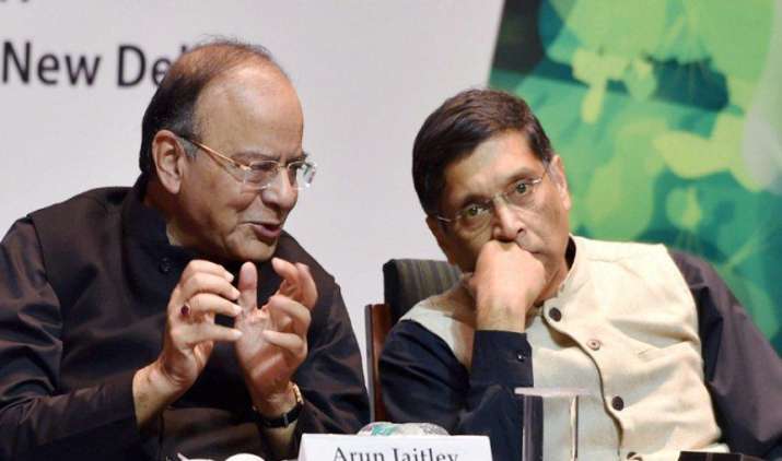 GST लागू होने पर अप्रत्यक्ष कर अनुमान नए सिरे से तय कर सकती है सरकार, बजट में परंपरागत तरीके से लगाया अनुमान GST लागू होने पर अप्रत्यक्ष कर अनुमान नए सिरे से तय कर सकती है सरकार, बजट में परंपरागत तरीके से लगाया अनुमान- India TV Paisa