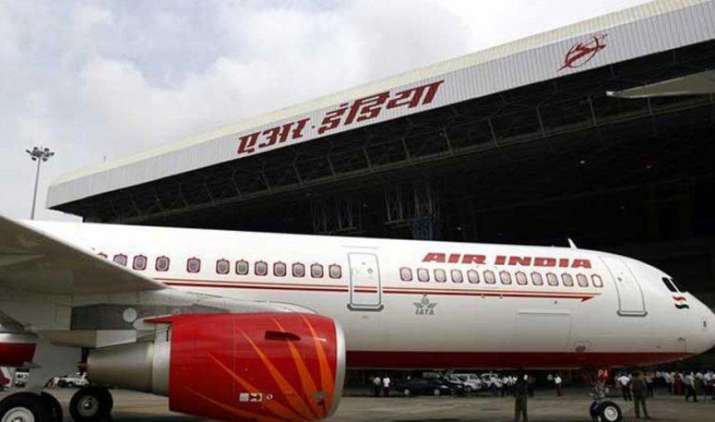 Air India को पिछले साल नहीं हुआ मुनाफा, 321 करोड़ रुपये का परिचालन में हुआ घाटा : CAG Air India को पिछले साल नहीं हुआ मुनाफा, 321 करोड़ रुपये का परिचालन में हुआ घाटा : CAG- IndiaTV Paisa
