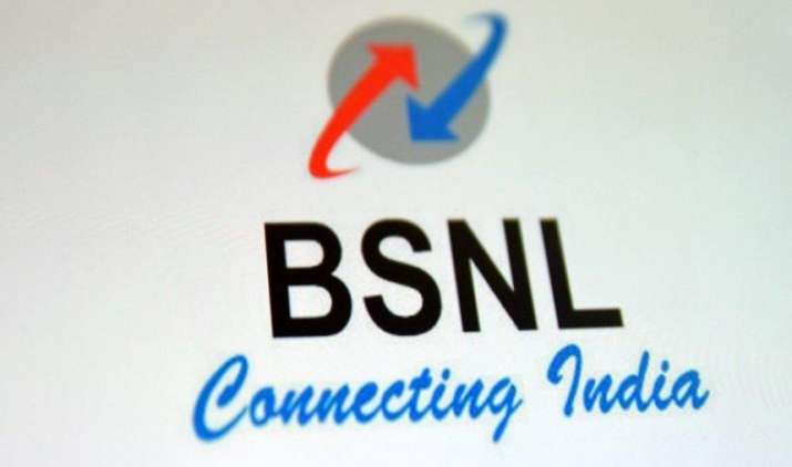 प्राकृतिक आपदाओं के दौरान आपात मोबाइल नेटवर्क लगाएगी BSNL, विहान से किया गठजोड़ प्राकृतिक आपदाओं के दौरान आपात मोबाइल नेटवर्क लगाएगी BSNL, विहान से किया गठजोड़- India TV Paisa