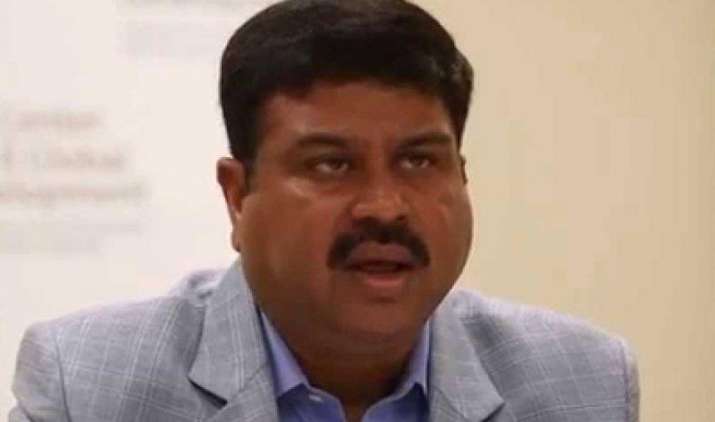 भारत एकीकृत कंपनियों का समर्थन करता है पर एकाधिकार के खिलाफ : प्रधान भारत एकीकृत कंपनियों का समर्थन करता है पर एकाधिकार के खिलाफ : प्रधान- IndiaTV Paisa