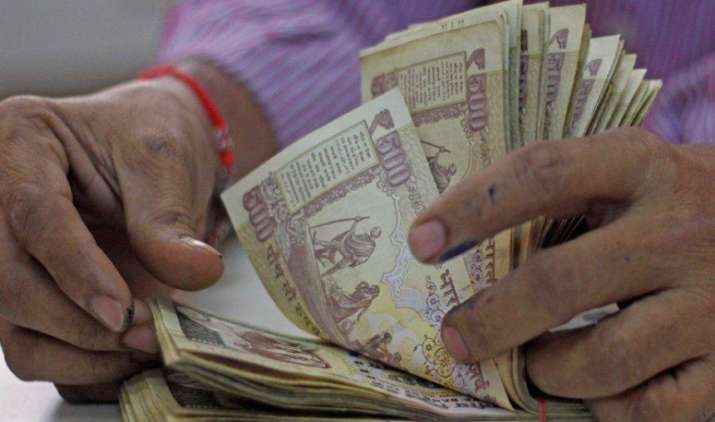 अतिरिक्त नकदी के उपयोग पर वित्त मंत्रालय और बैंक अधिकारियों की बैठक, डिप्टी गर्वनर भी होंगे शामिल अतिरिक्त नकदी के उपयोग पर वित्त मंत्रालय और बैंक अधिकारियों की बैठक, डिप्टी गर्वनर भी होंगे शामिल- IndiaTV Paisa