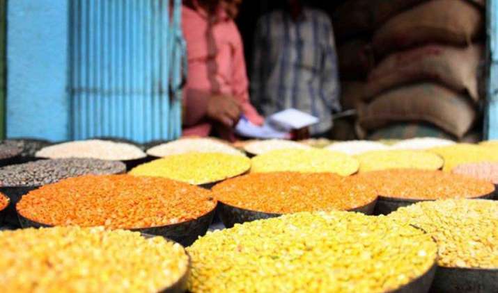 इस साल नहीं बढ़ेंगी दाल कीमतें, पिछले साल का स्टॉक ज्यादा और किसानों ने खेती भी बढ़ाई इस साल नहीं बढ़ेंगी दाल कीमतें, पिछले साल का स्टॉक ज्यादा और किसानों ने खेती भी बढ़ाई- IndiaTV Paisa