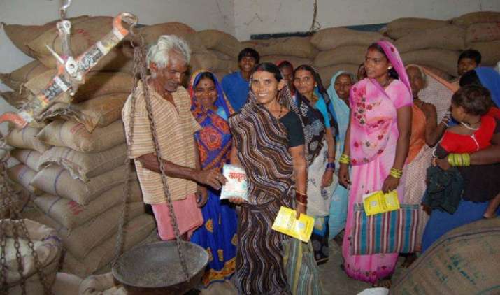 राशन की दुकानों पर लगेगी सब्सिडी लिस्ट, बताना होगा केंद्र और राज्य की हिस्सेदारी राशन की दुकानों पर लगेगी सब्सिडी लिस्ट, बताना होगा केंद्र और राज्य की हिस्सेदारी- India TV Paisa