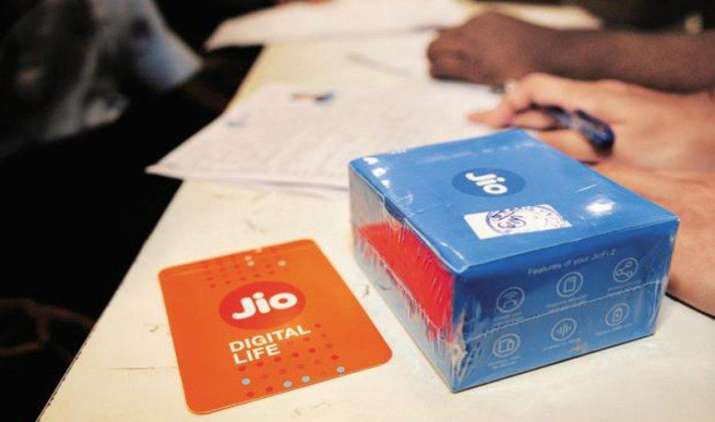 4G स्पीड के मामले में Jio नंबर-1 कंपनी, एयरटेल और आइडिया के मुकाबले डाउनलोड स्पीड दोगुनी 4G स्पीड के मामले में Jio नंबर-1 कंपनी, एयरटेल और आइडिया के मुकाबले डाउनलोड स्पीड दोगुनी- India TV Paisa