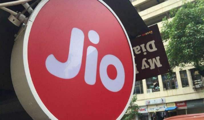 Jio का समर सरप्राइज ऑफर, महंगा प्लान लेने पर मिल रहा है 100 जीबी फ्री डाटा Jio का समर सरप्राइज ऑफर, महंगा प्लान लेने पर मिल रहा है 100 जीबी फ्री डाटा- India TV Paisa