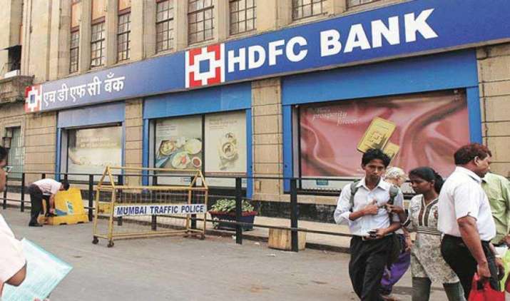 UPI के माध्यम से फंड ट्रांसफर पड़ेगा महंगा, 10 जुलाई से एचडीएफसी बैंक लगाएगा शुल्क UPI के माध्यम से फंड ट्रांसफर पड़ेगा महंगा, 10 जुलाई से एचडीएफसी बैंक लगाएगा शुल्क- India TV Paisa