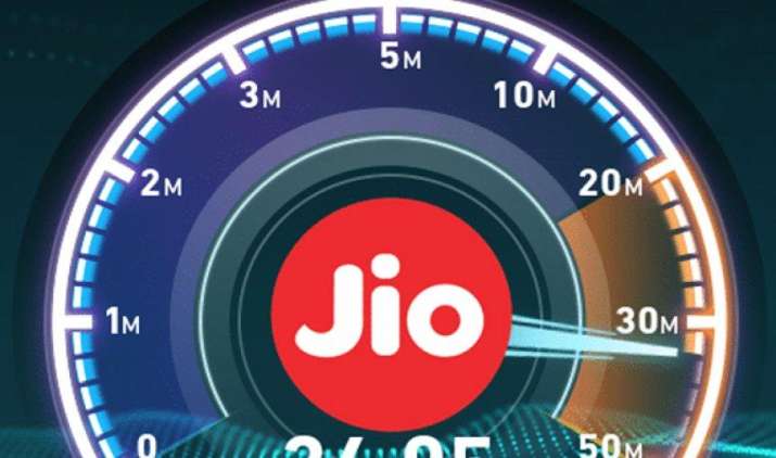 4G डाउनलोड स्पीड की रेस में मार्च में भी RJio रहा सबसे आगे, आइडिया दूसरे और एयरटेल तीसरे स्थान पर 4G डाउनलोड स्पीड की रेस में मार्च में भी RJio रहा सबसे आगे, आइडिया दूसरे और एयरटेल तीसरे स्थान पर- India TV Paisa