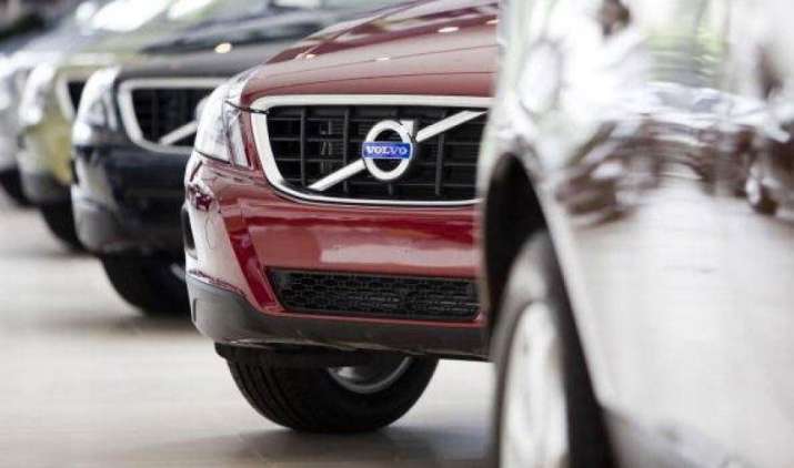 Volvo 2019 से बनाएगी सिर्फ हाइब्रिड और इलेक्ट्रिक कारें, पांच नए मॉडल बाजार में उतारने की तैयारी Volvo 2019 से बनाएगी सिर्फ हाइब्रिड और इलेक्ट्रिक कारें, पांच नए मॉडल बाजार में उतारने की तैयारी- India TV Paisa