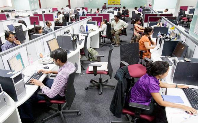 2025 तक 25-30 लाख नौकरियों का सृजन करेगा आईटी सेक्टर, छंटनी का नहीं कोई डर 2025 तक 25-30 लाख नौकरियों का सृजन करेगा आईटी सेक्टर, छंटनी का नहीं कोई डर- India TV Paisa