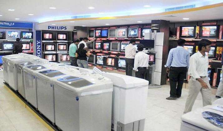 फ्रिज, TV, AC और वाशिंग मशीन पर मिल रहा है भारी डिस्काउंट, 20 से 40 फीसदी कम रेट पर बेच रहे हैं रिटेलर्स फ्रिज, TV, AC और वाशिंग मशीन पर मिल रहा है भारी डिस्काउंट, 20 से 40 फीसदी कम रेट पर बेच रहे हैं रिटेलर्स- India TV Paisa